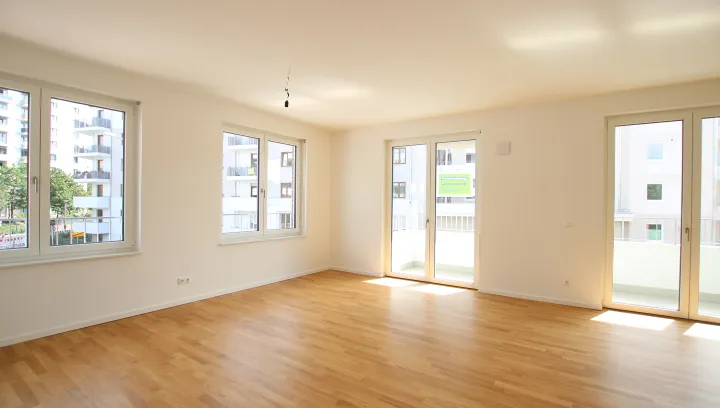 Sonniger Wohntraum mit großem Süd-Balkon. — photo 1